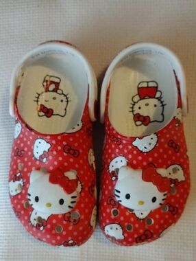 Girls Size 10,Hello Kitty Red Kids Slip-On Sandals with Character Accents